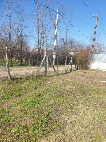 Dambovita, 44 km de Bucuresti, sat Bolovani/Cornatelu, intravilan, comis. 0
